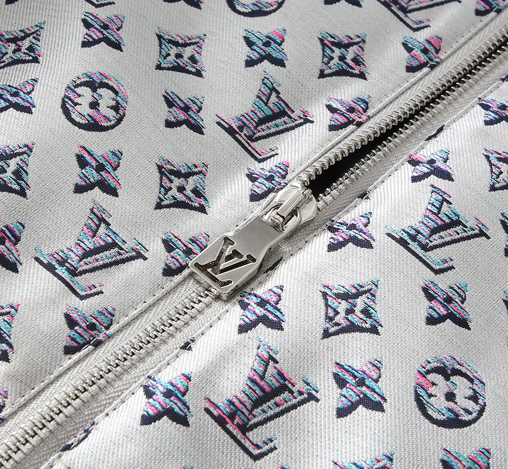 ルイ・ヴィトン「Louis Vuitton」秋冬コレクション クイルテッド ジャケット