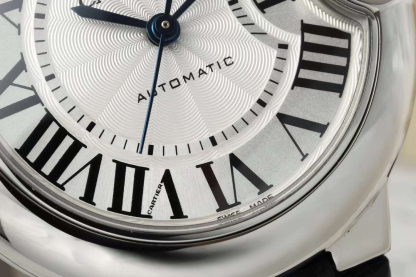 カルティエ［Cartier］バロン ブルー ド カルティエ 自動巻き腕時計 33mm