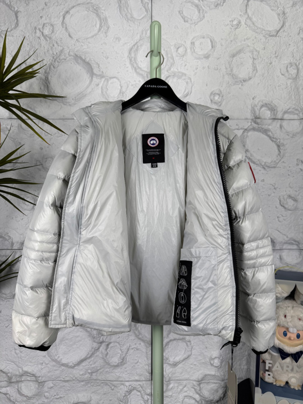 カナダグース「Canada Goose」秋冬フード付きダウンジャケット