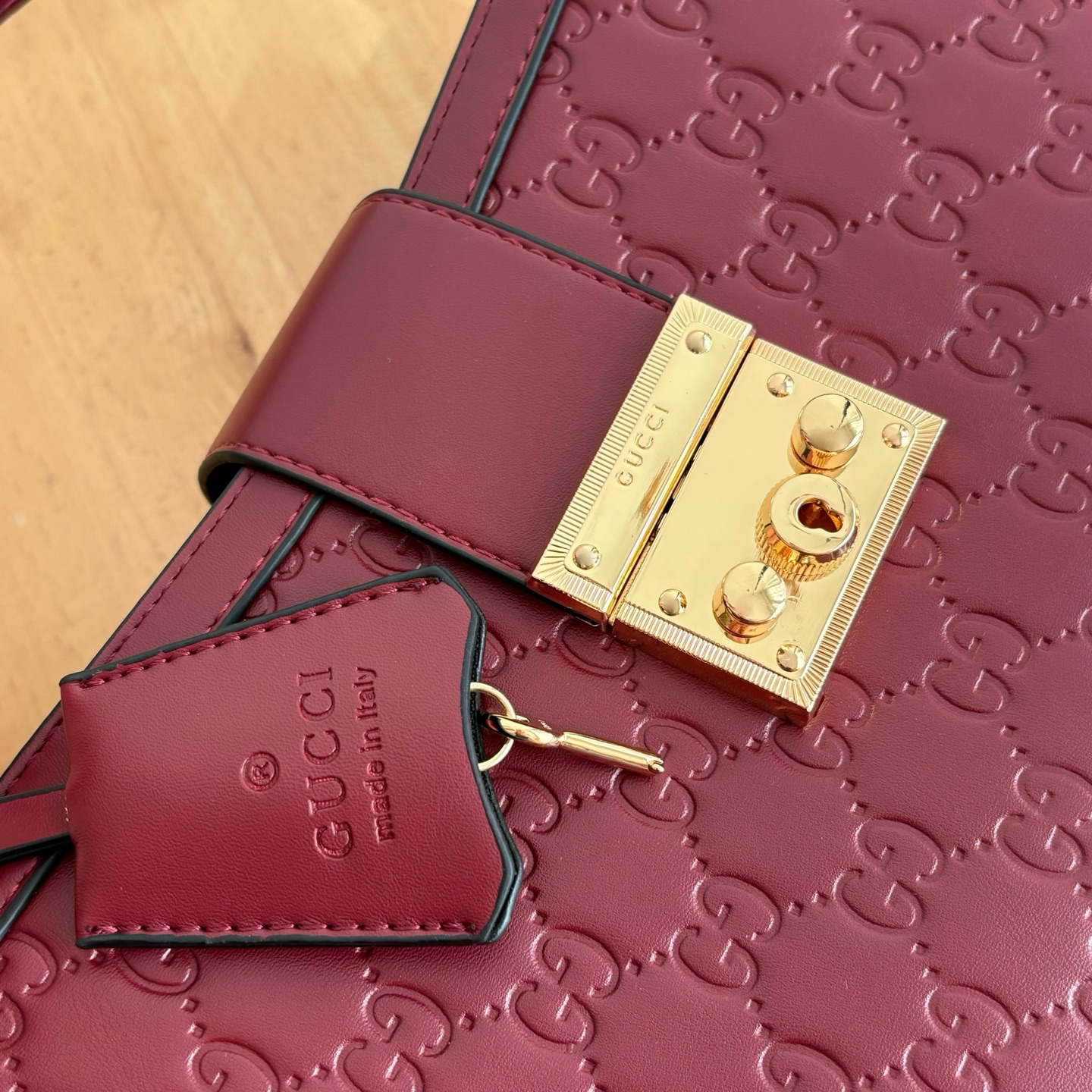 グッチ「Gucci」グッチ パドロック ミディアム トップハンドルバッグ / ハンドバッグ