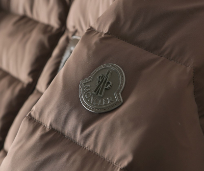 モンクレール「Moncler」秋冬 ダウンジャケット