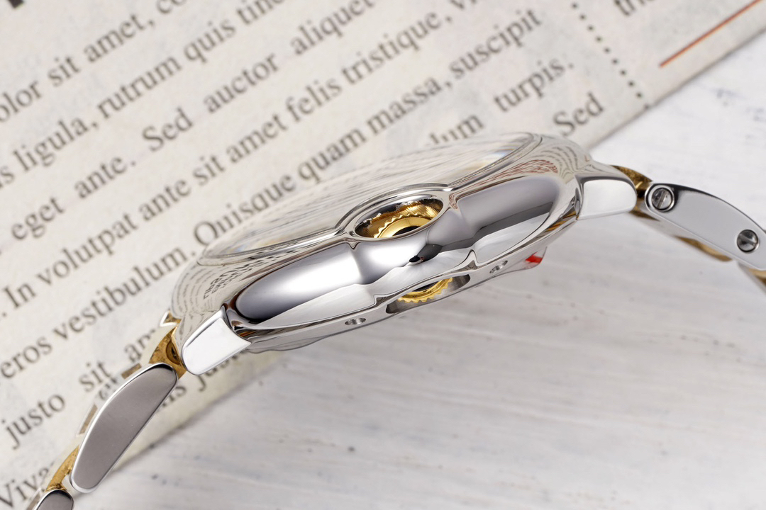 カルティエ［Cartier］バロン ブルー ドゥ 自動巻き腕時計 33mm