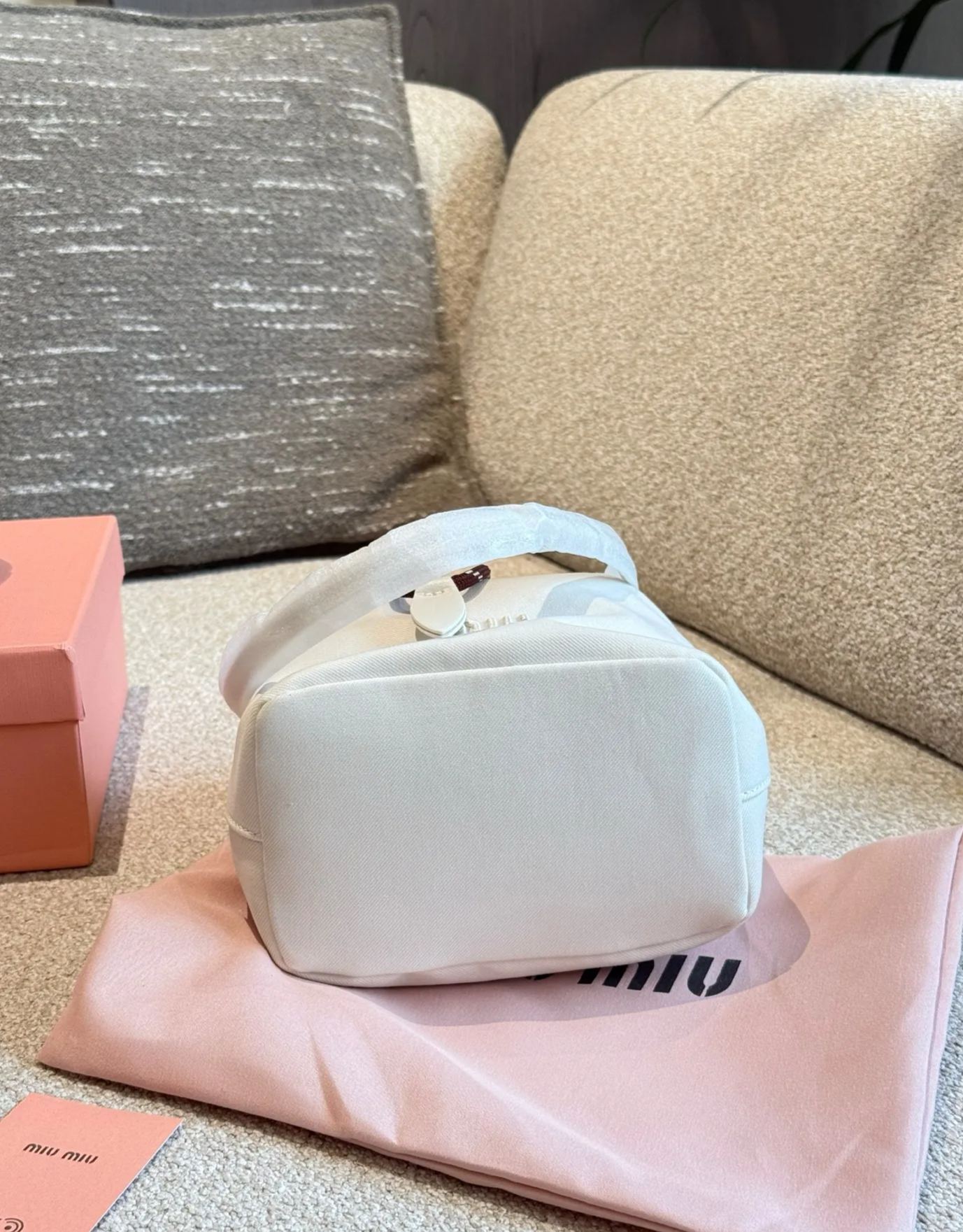 ミュウミュウ「Miu Miu」