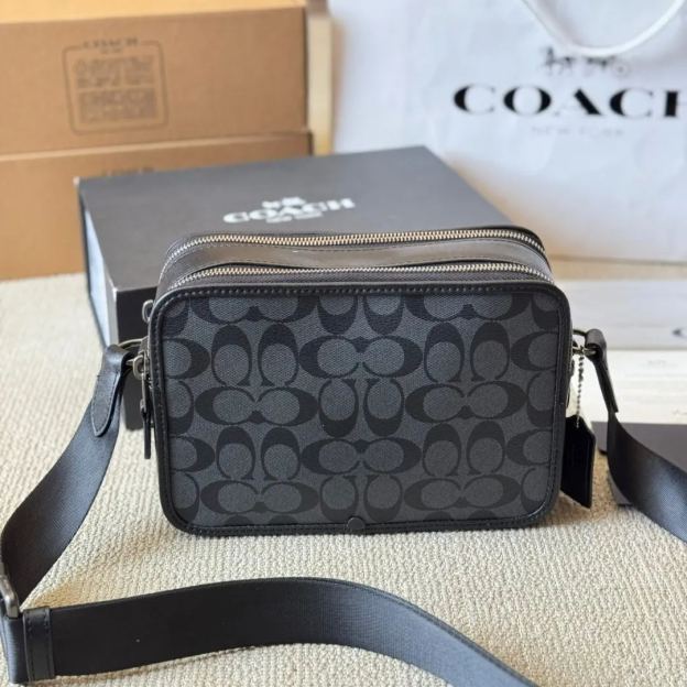 コーチ「Coach」