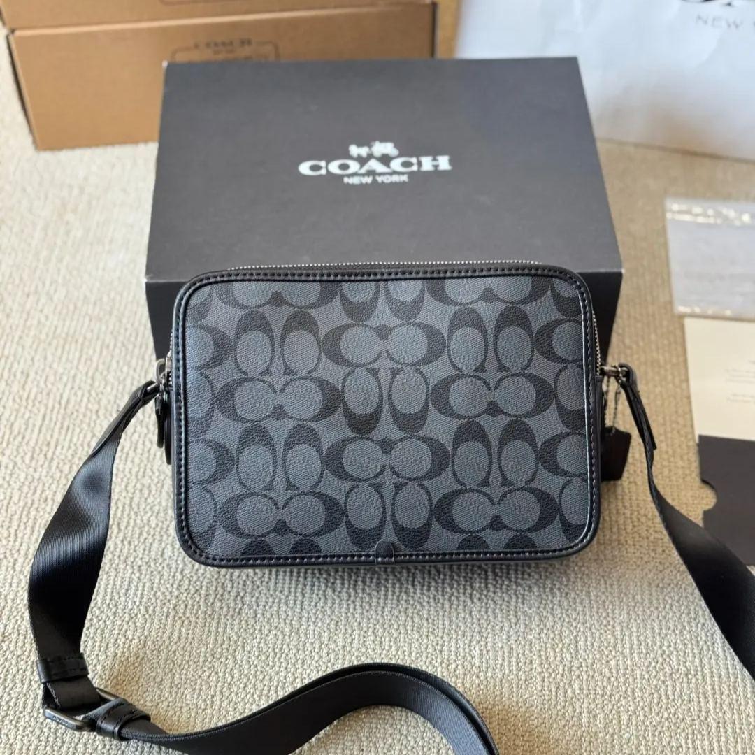 コーチ「Coach」