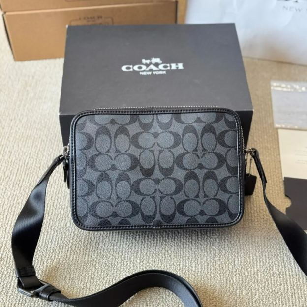 コーチ「Coach」