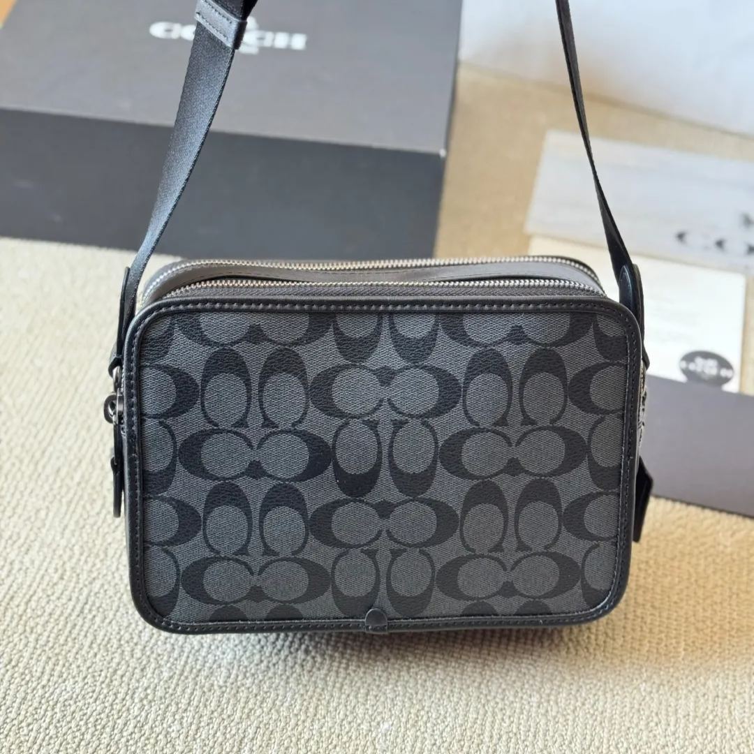 コーチ「Coach」