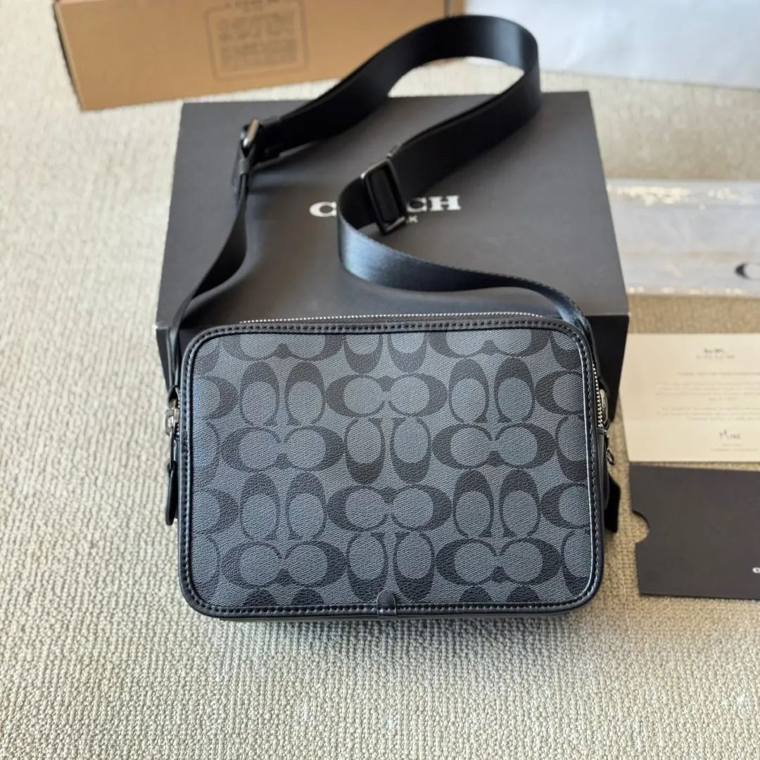 コーチ「Coach」