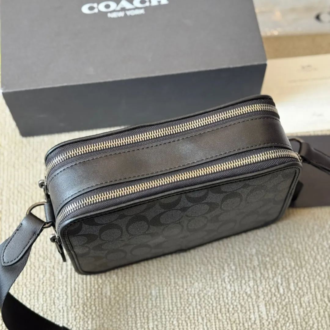 コーチ「Coach」