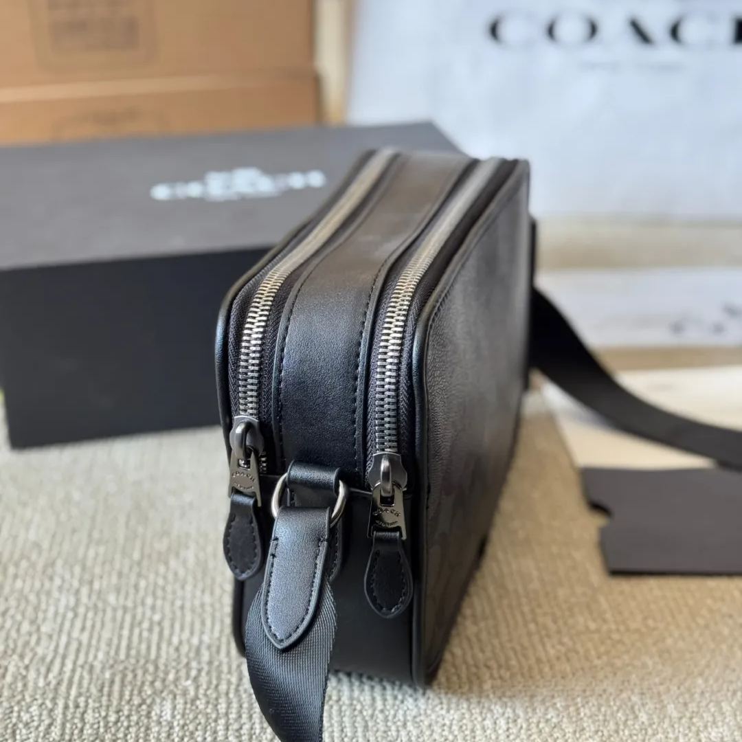 コーチ「Coach」