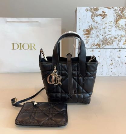 ディオール「Dior」