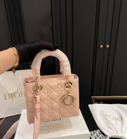 ディオール「Dior」