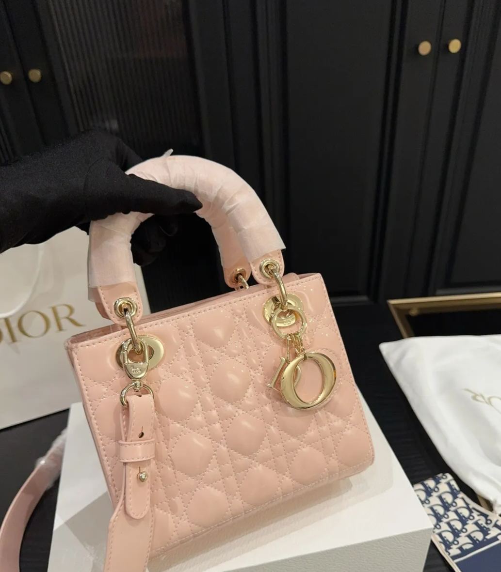 ディオール「Dior」