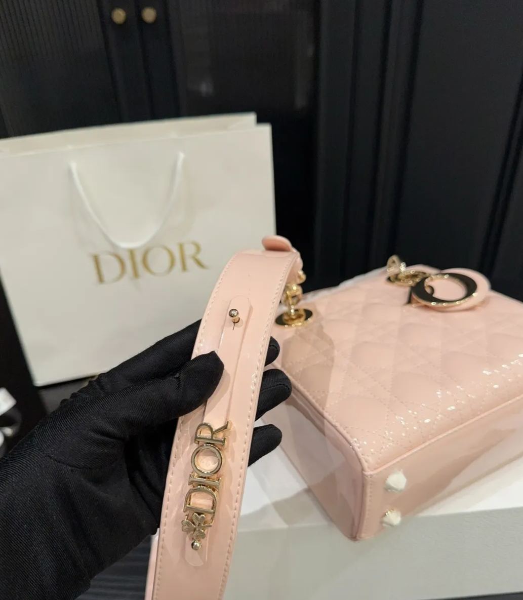ディオール「Dior」