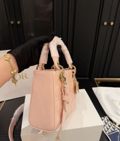 ディオール「Dior」