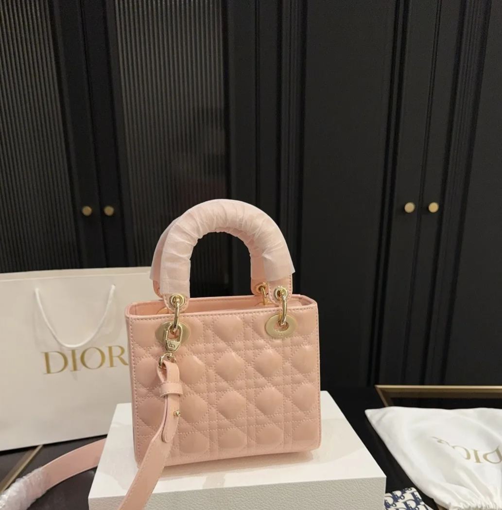 ディオール「Dior」