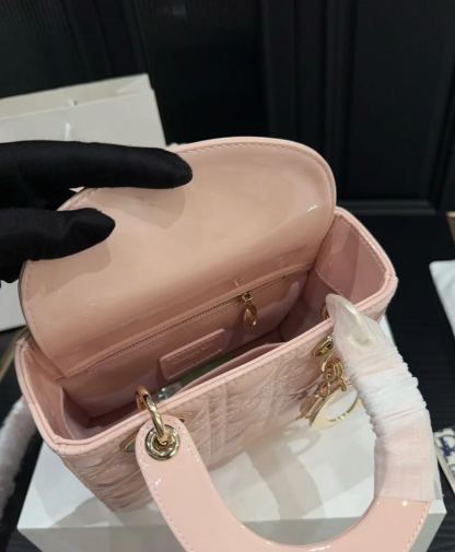 ディオール「Dior」