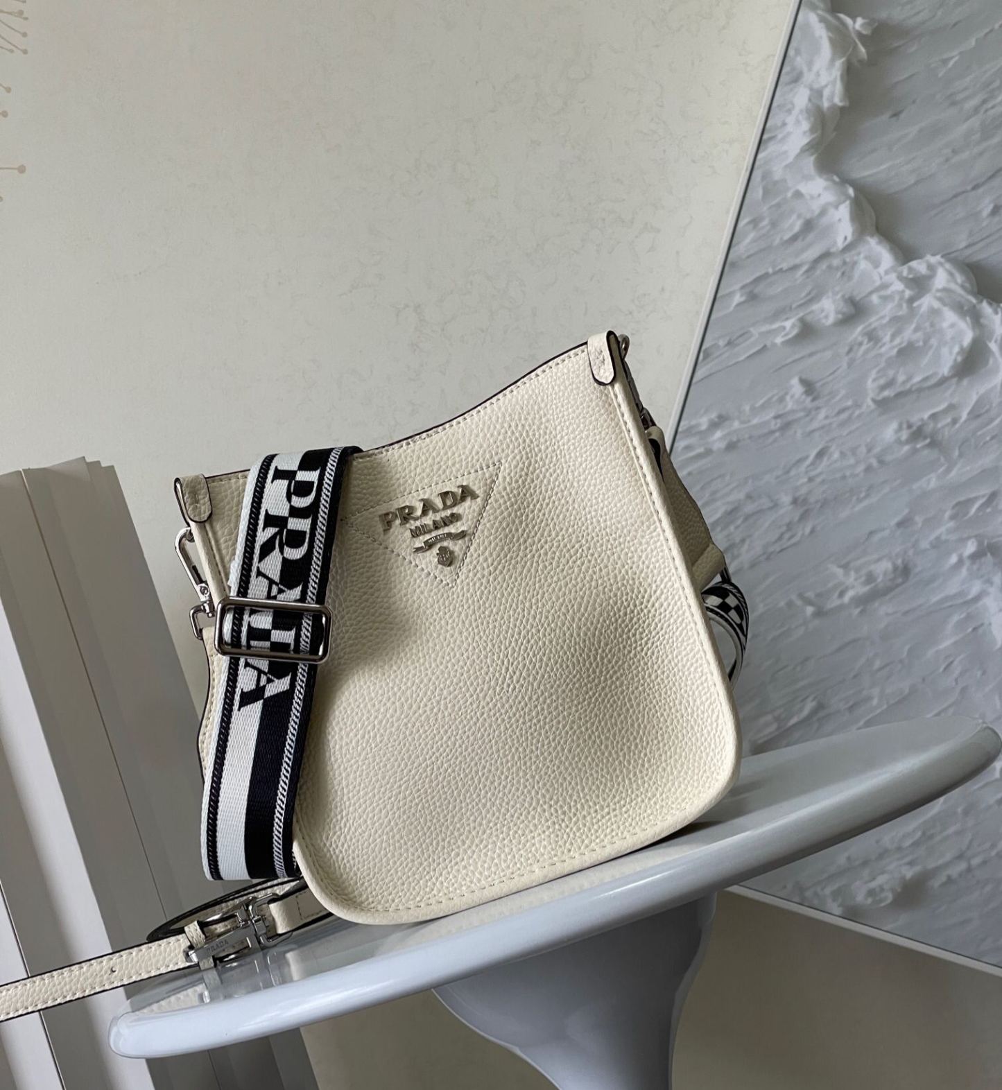 プラダ「Prada」