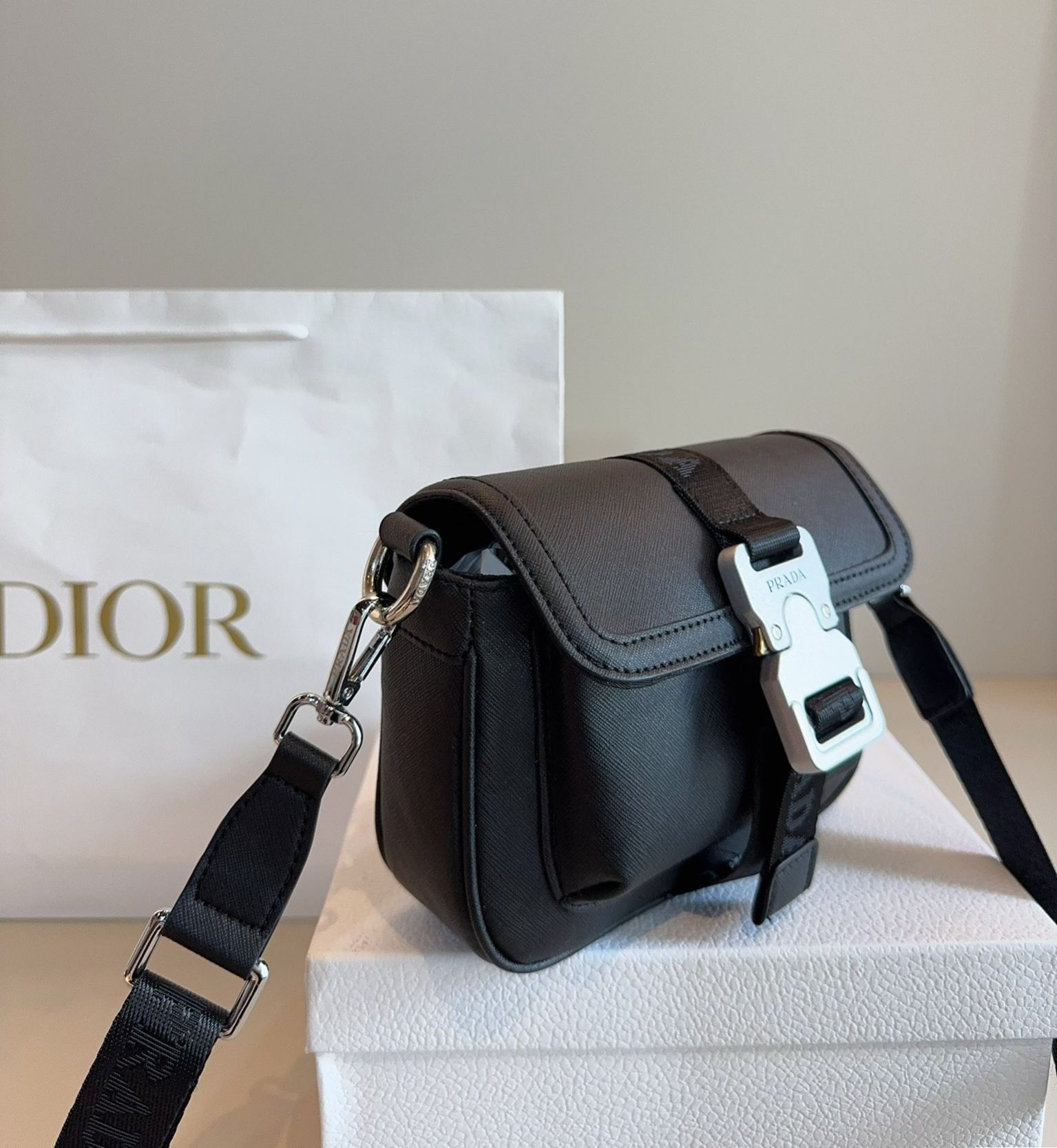 プラダ「Prada」