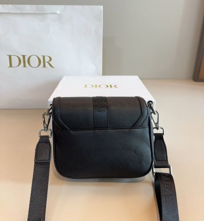 プラダ「Prada」