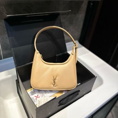 サンローラン「Saint Laurent」CALYPSO ミニ エンボスド ラムスキン バッグ