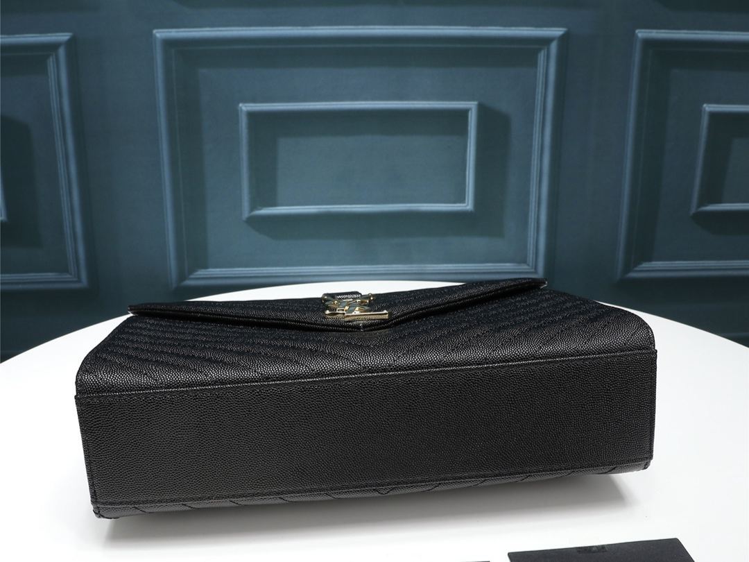 サンローラン「Saint Laurent」