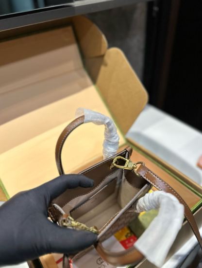 グッチ「Gucci」