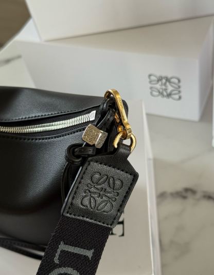 ロエベ「Loewe」