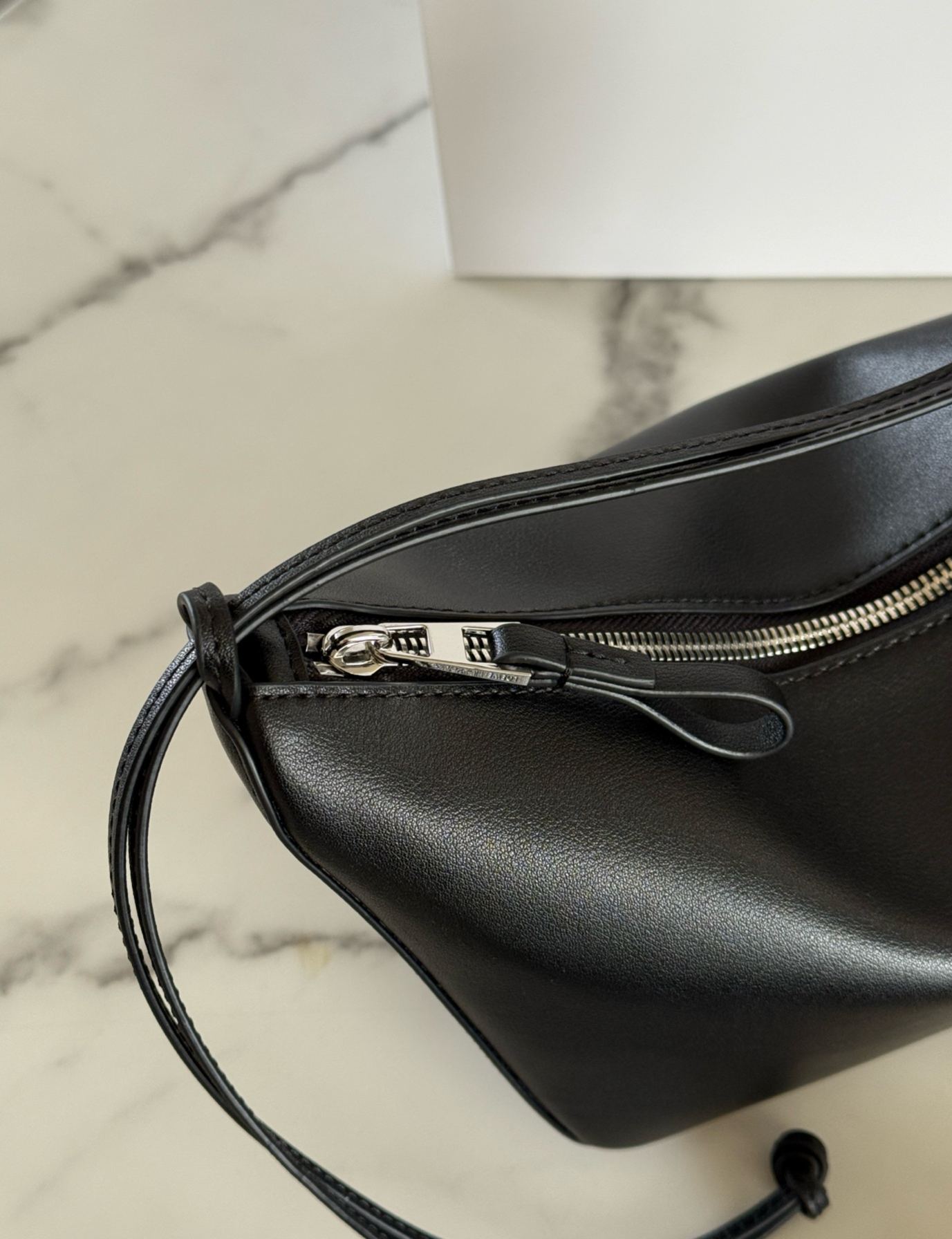 ロエベ「Loewe」