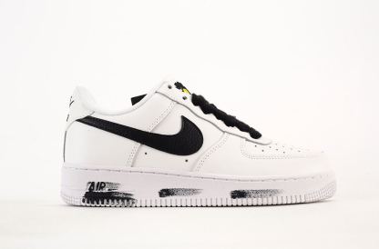 「コラボモデル」Peaceminusone x Nike