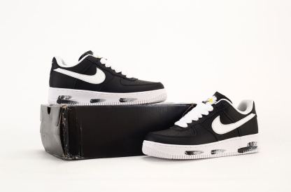 「コラボモデル」Peaceminusone x Nike