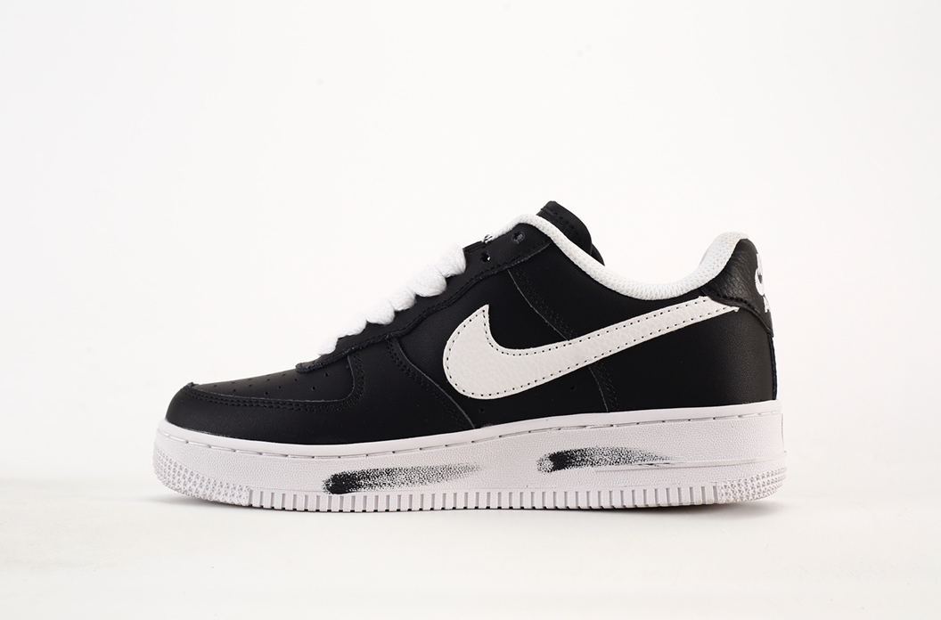 「コラボモデル」Peaceminusone x Nike