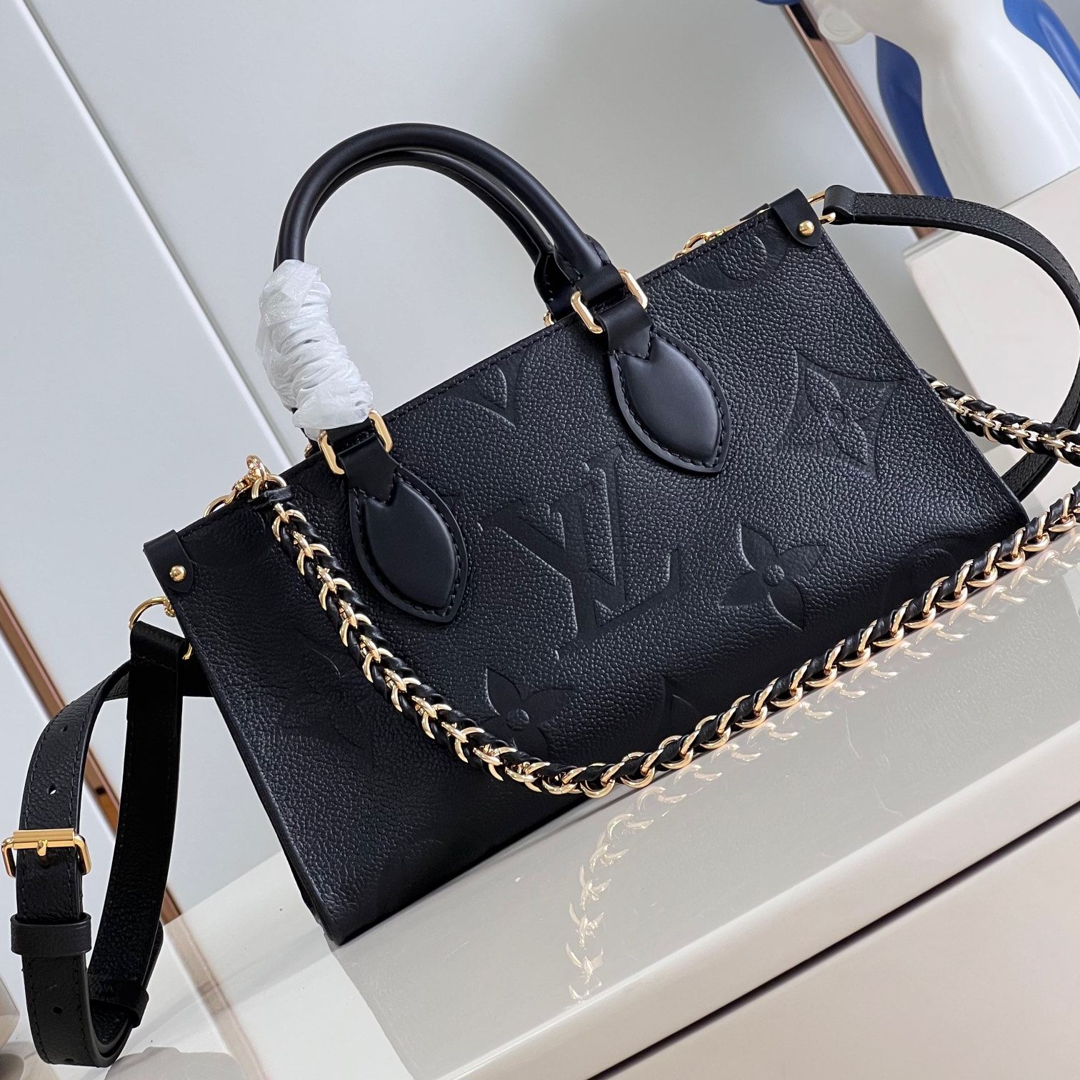 ルイ・ヴィトン「Louis Vuitton」オンザゴー EW