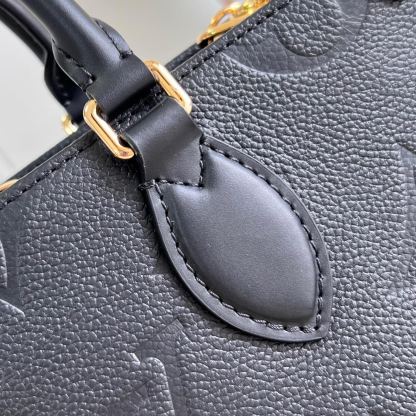 ルイ・ヴィトン「Louis Vuitton」オンザゴー EW