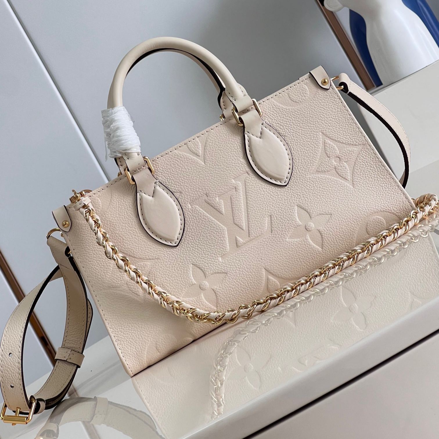 ルイ・ヴィトン「Louis Vuitton」オンザゴー EW