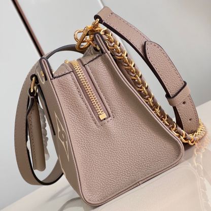 ルイ・ヴィトン「Louis Vuitton」オンザゴー EW