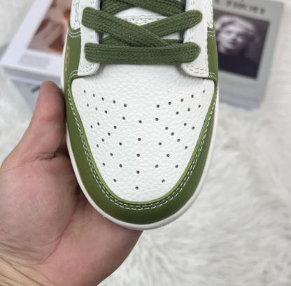 ナイキ「Nike」アライアンス製品 ク ロー カジュアルスニーカー