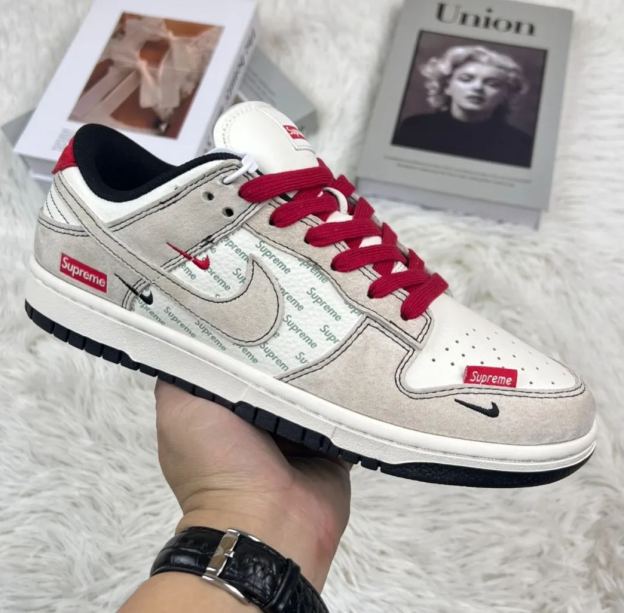 ナイキ「Nike」LV x NIKEコラボレーション SBダンク ロー カジュアルスニーカー