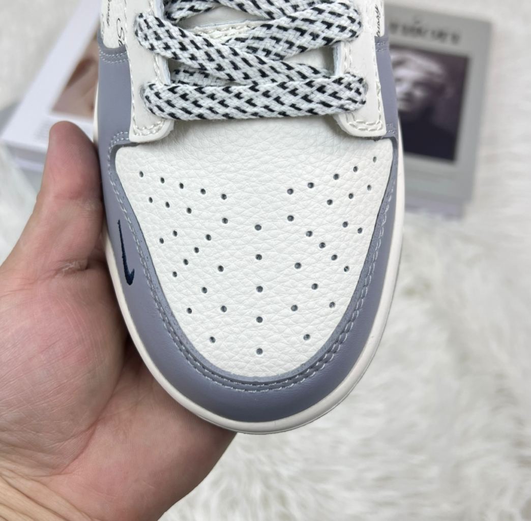 ナイキ「Nike」LV x NIKEコラボレーション SBダンク ロー カジュアルスニーカー