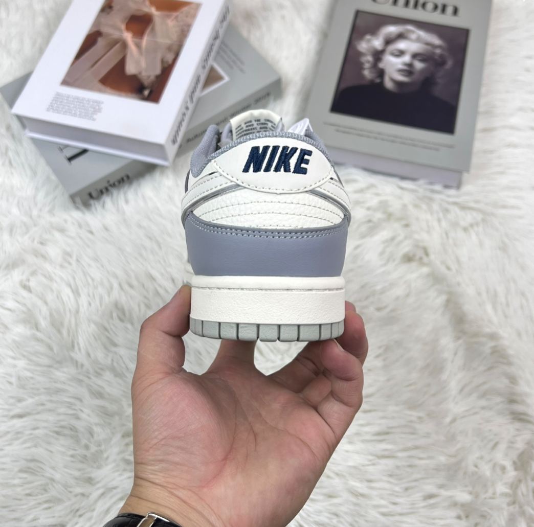 ナイキ「Nike」LV x NIKEコラボレーション SBダンク ロー カジュアルスニーカー