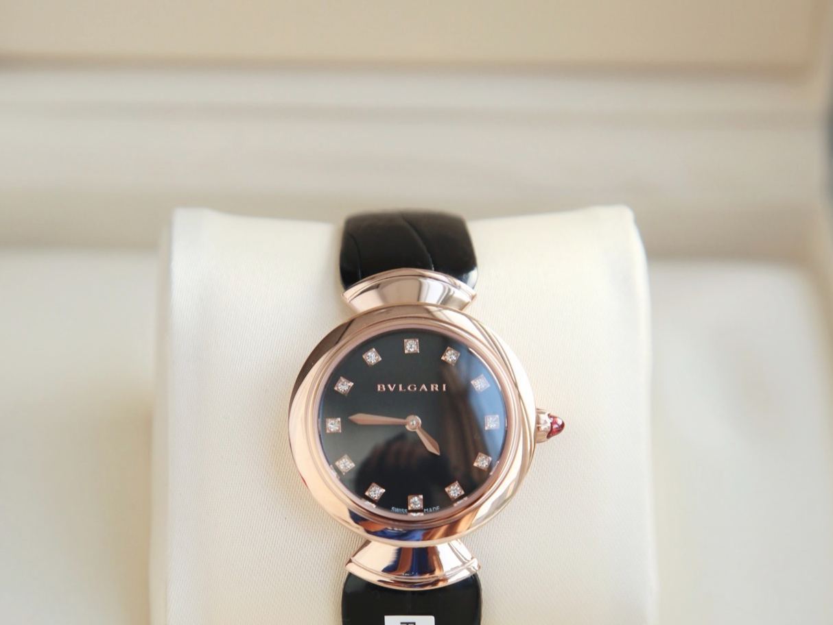 ブルガリ「Bvlgari」Octo 腕時計40MM