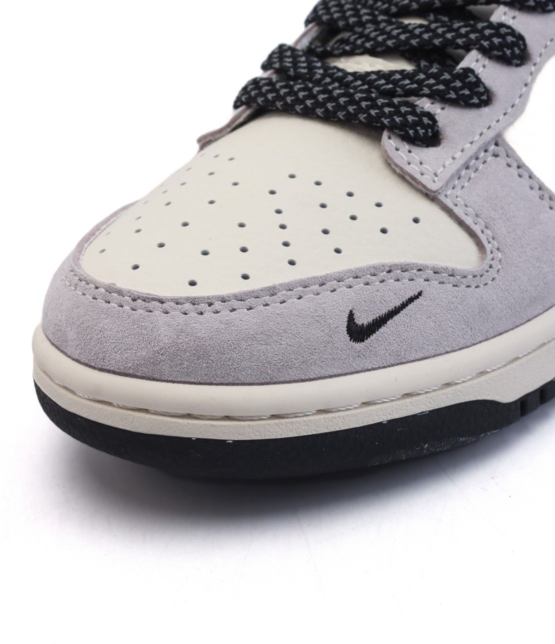 ナイキ「Nike」アライアンス製品 ク ロー カジュアルスニーカー