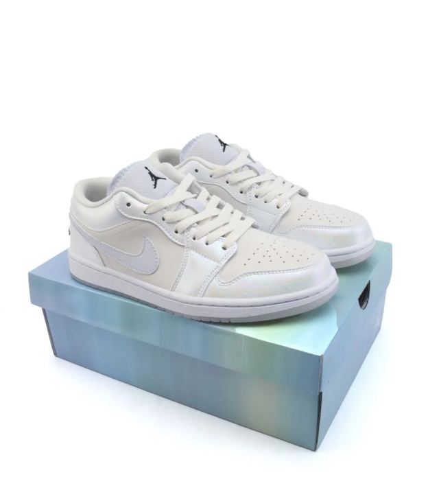 ナイキ「Nike」NIKEク ロー カジュアルスニーカー
