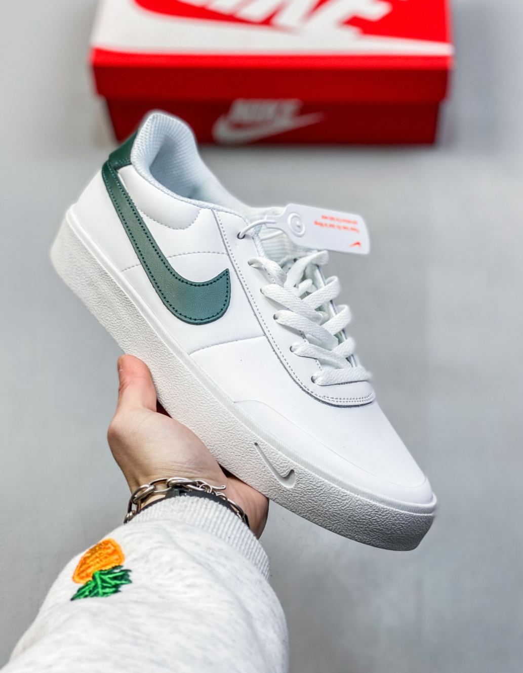 ナイキ「Nike」ク ロー カジュアルスニーカー