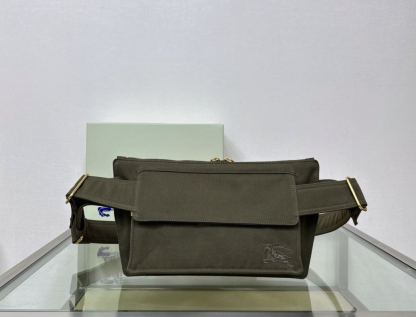 バーバリー「Burberry」