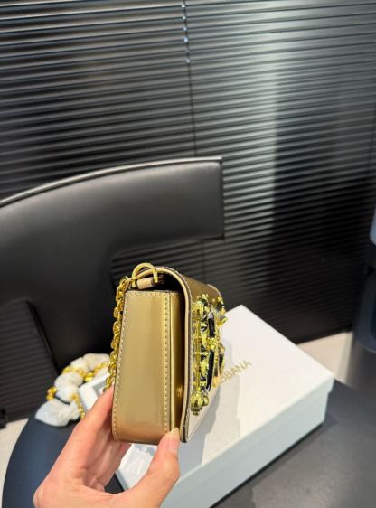 [Copy]ドルチェ・アンド・ガッバーナ「D&G」パウダーピンク チェーン レザートップハンドルバッグ