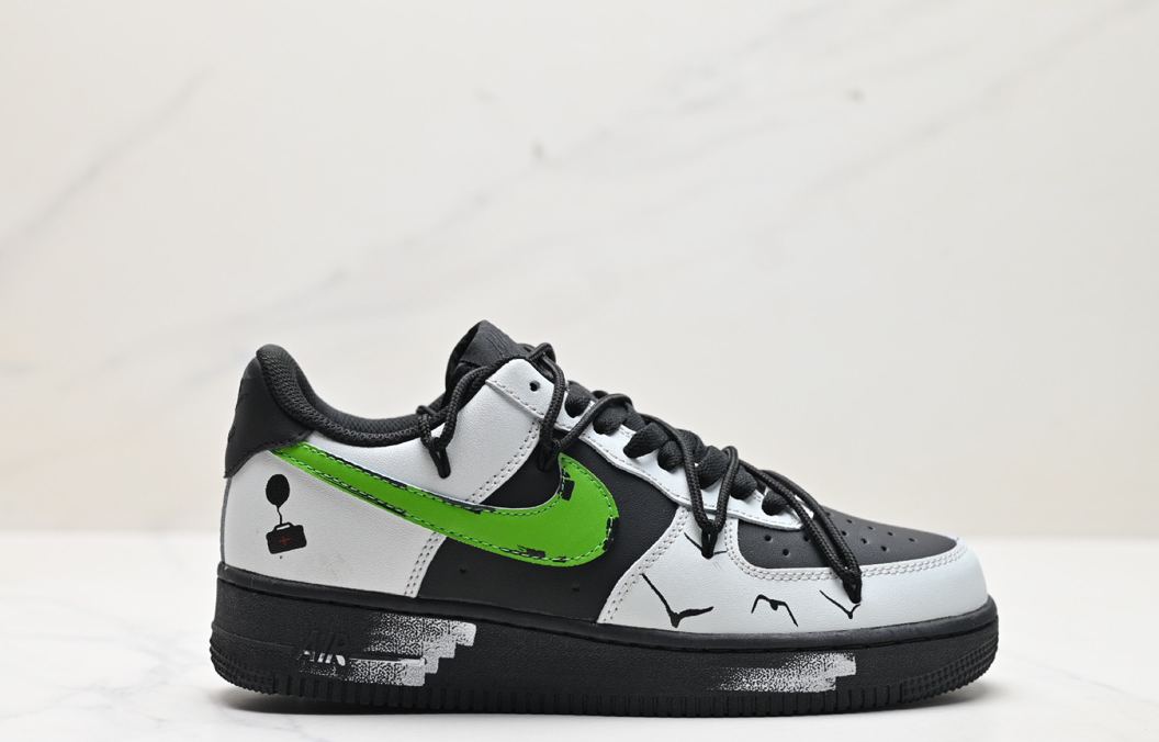 「コラボモデル」AMBUSH x Nike