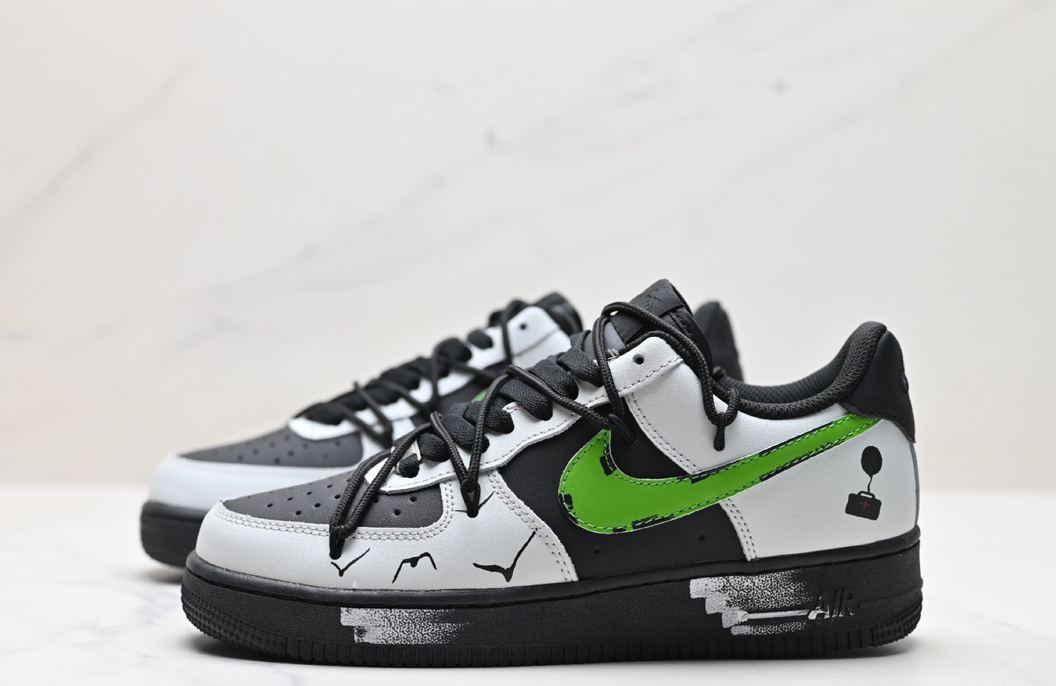 「コラボモデル」AMBUSH x Nike