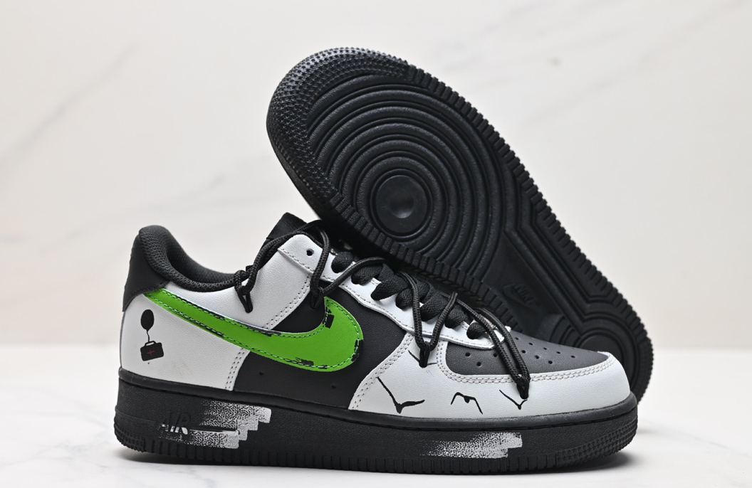 「コラボモデル」AMBUSH x Nike