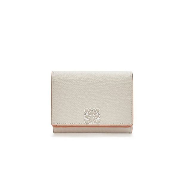 ロエベ「LOEWE」アナグラム トライフォールド ウォレット（ペブルグレインカーフ）